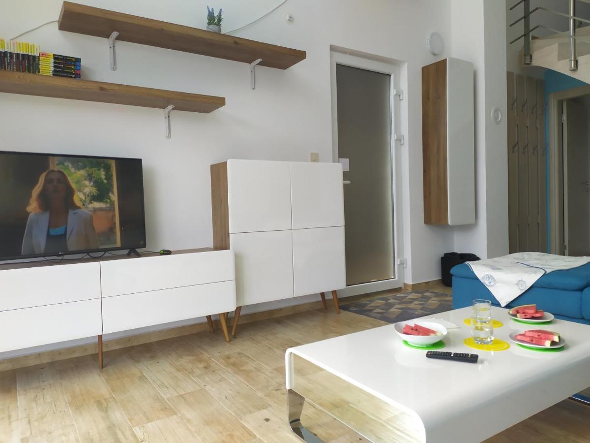 Apartmán Aurora House Duplex Njivice Exteriér fotografie